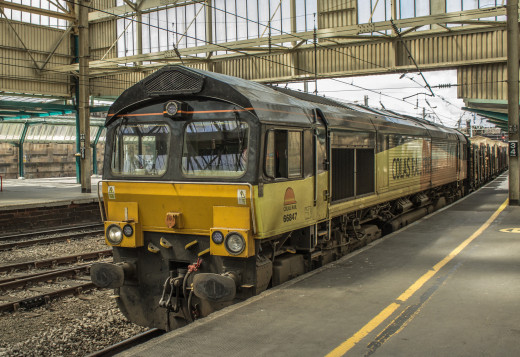 923332 (a): :2048x1405